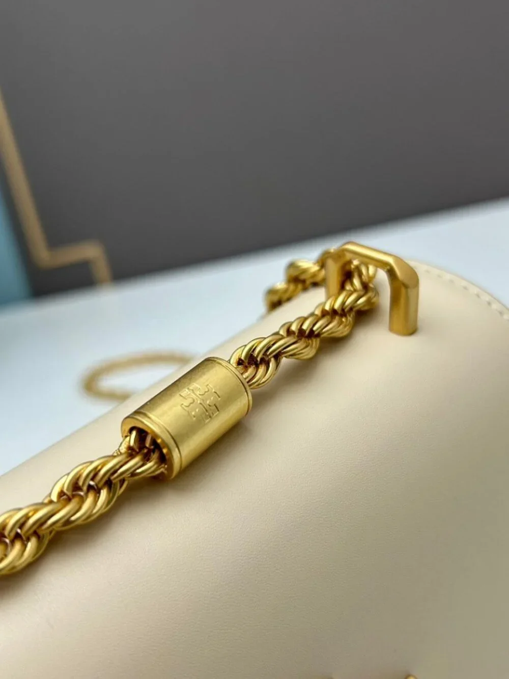 Tory Burch Eleanor Cream Smooth Leather Chain Crossbody Bag